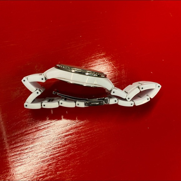 FOSSIL Women's Stainless Steel Glitz Quartz Watch - Picture 3 of 3